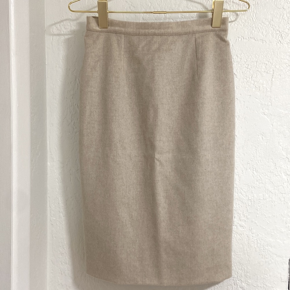 Burberry London 100% Cashmere Ivory Straight Pencil Skirt Women's - Picture 8 of 9